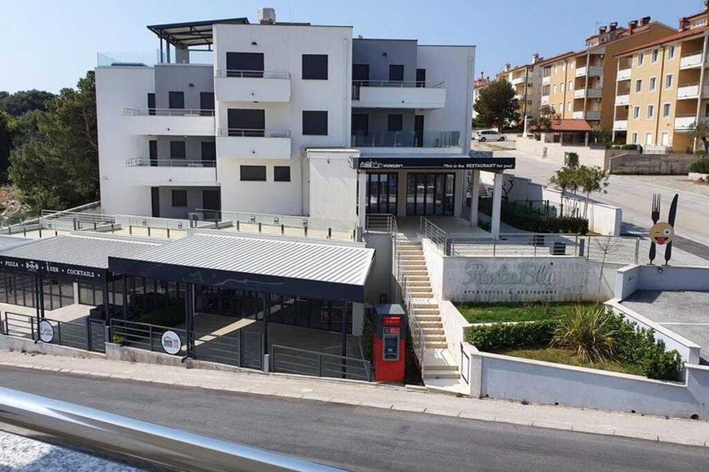 Apartment Alexandra Premantura Exterior foto